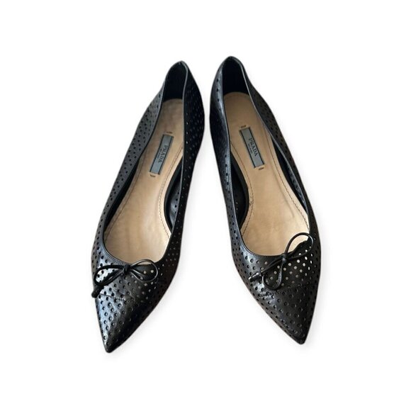 Prada Pointed Toe Flats, Black Perforated Leather, Size 39 EU, dust bag - Picture 3 of 15